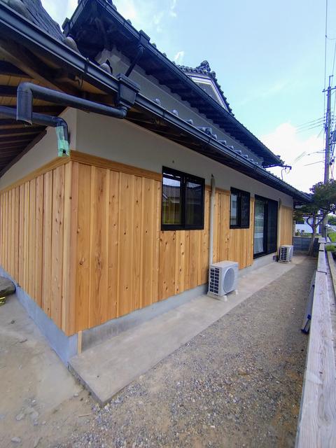 板張り外観